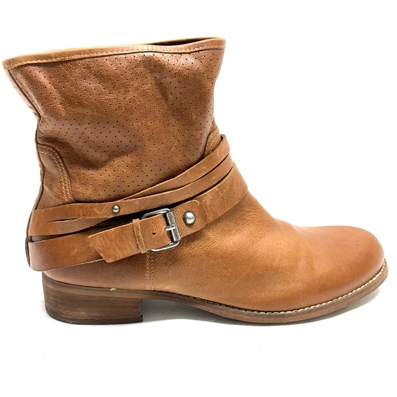 Marc Fisher Rosan Perforated Buckled Ankle Leather Boots Pull On Natural Tan 9.5 - Picture 3 of 17